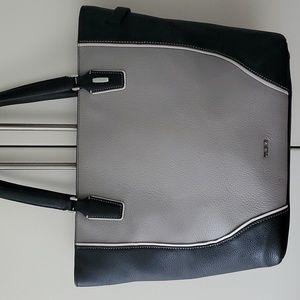 Tumi Stanton Nonie Leather Tote Bag in Spectator (Black & Gray)